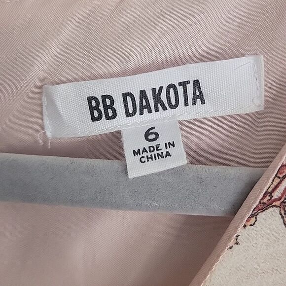 BB Dakota Twirl Win Faux Wrap Ruffle Hem Size 6 - Picture 3 of 13